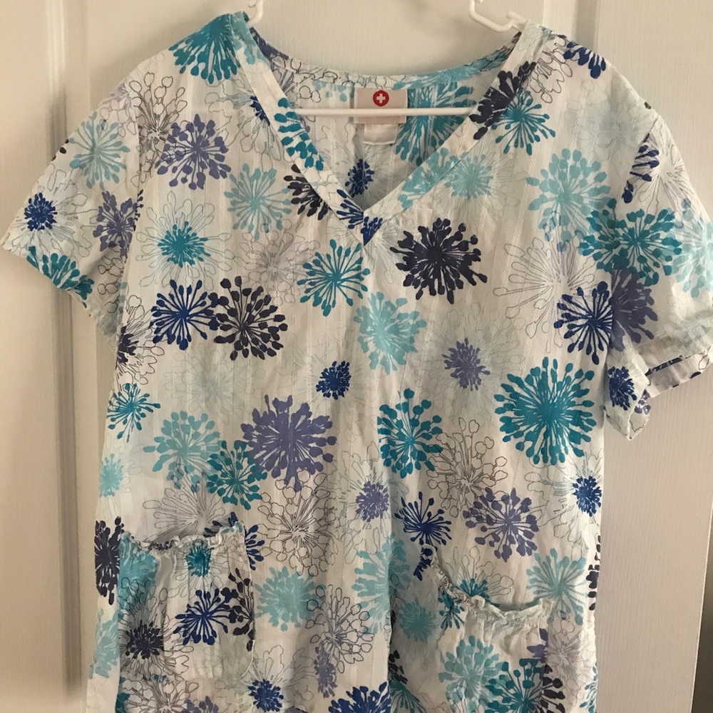 Blue print scrub top